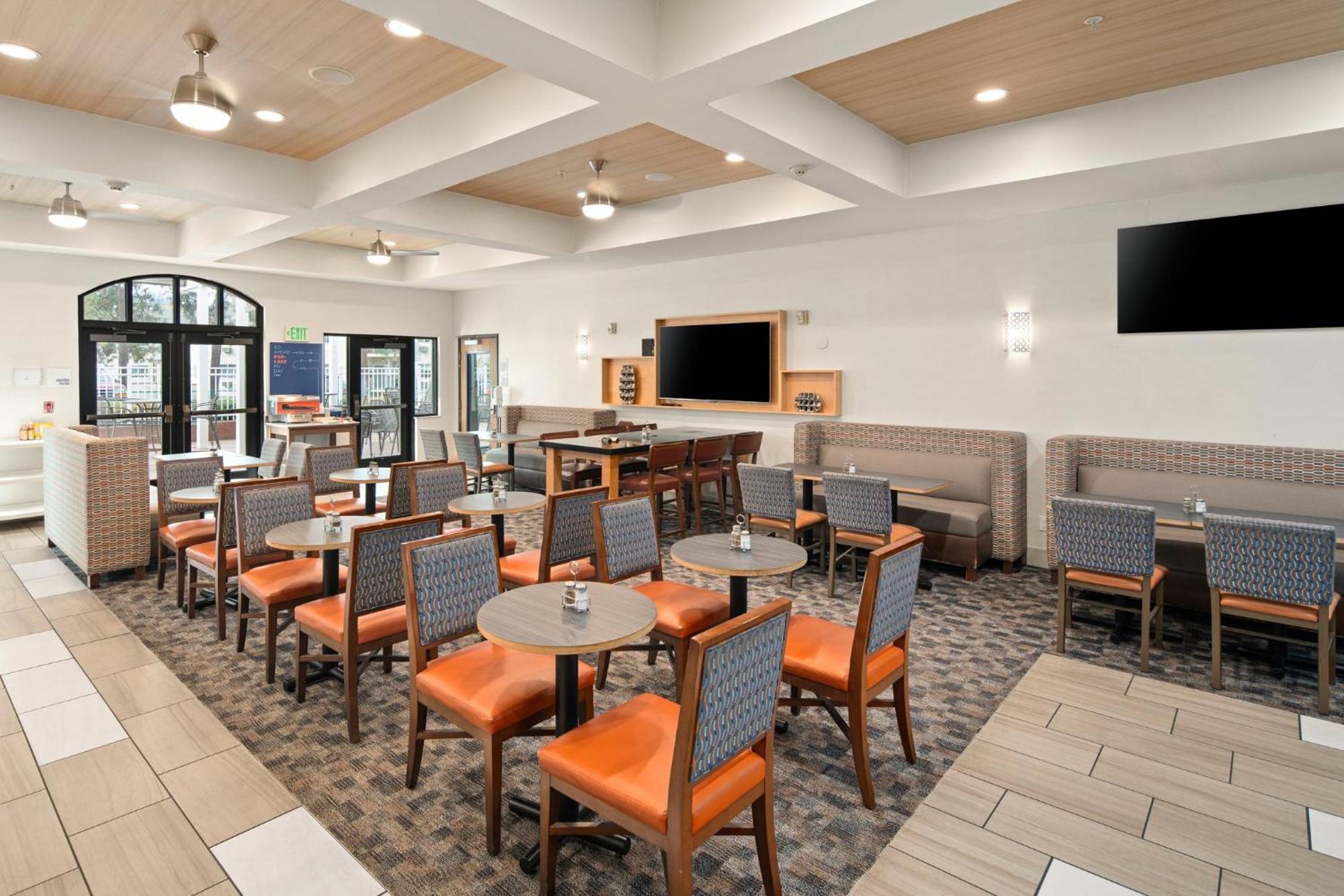 Holiday Inn Express Hotel & Suites Coeur D'Alene I-90 Exit 11 By Ihg Extérieur photo
